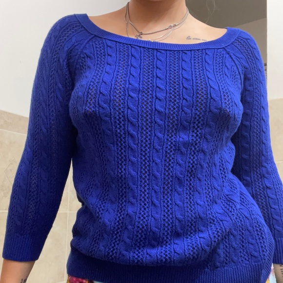 American Eagle Navy Blue Knit Sweater - Picture 1 of 3